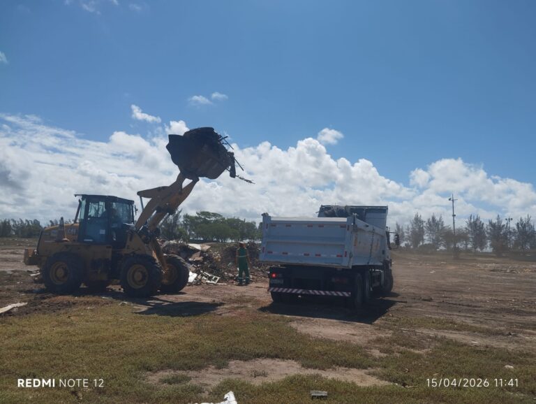 Prefeitura e Heliporto concluem cercamento em área de proteção no Farol